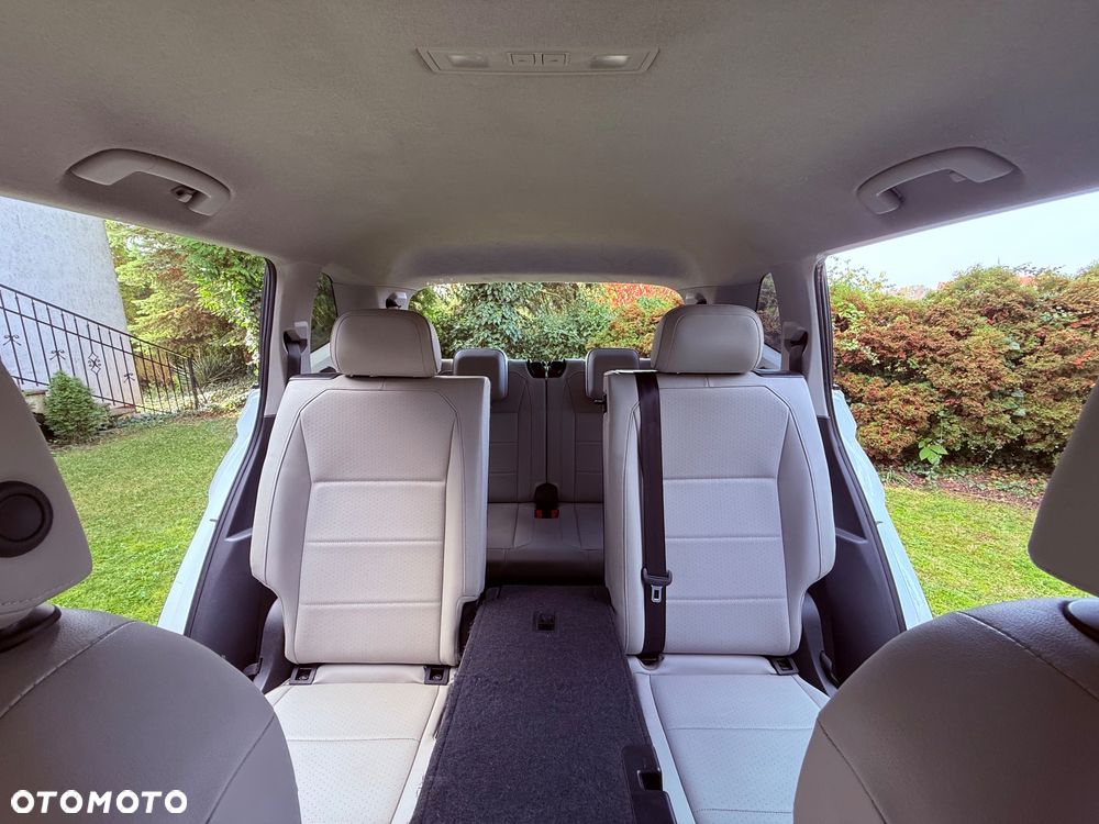 Volkswagen Tiguan Allspace - 14