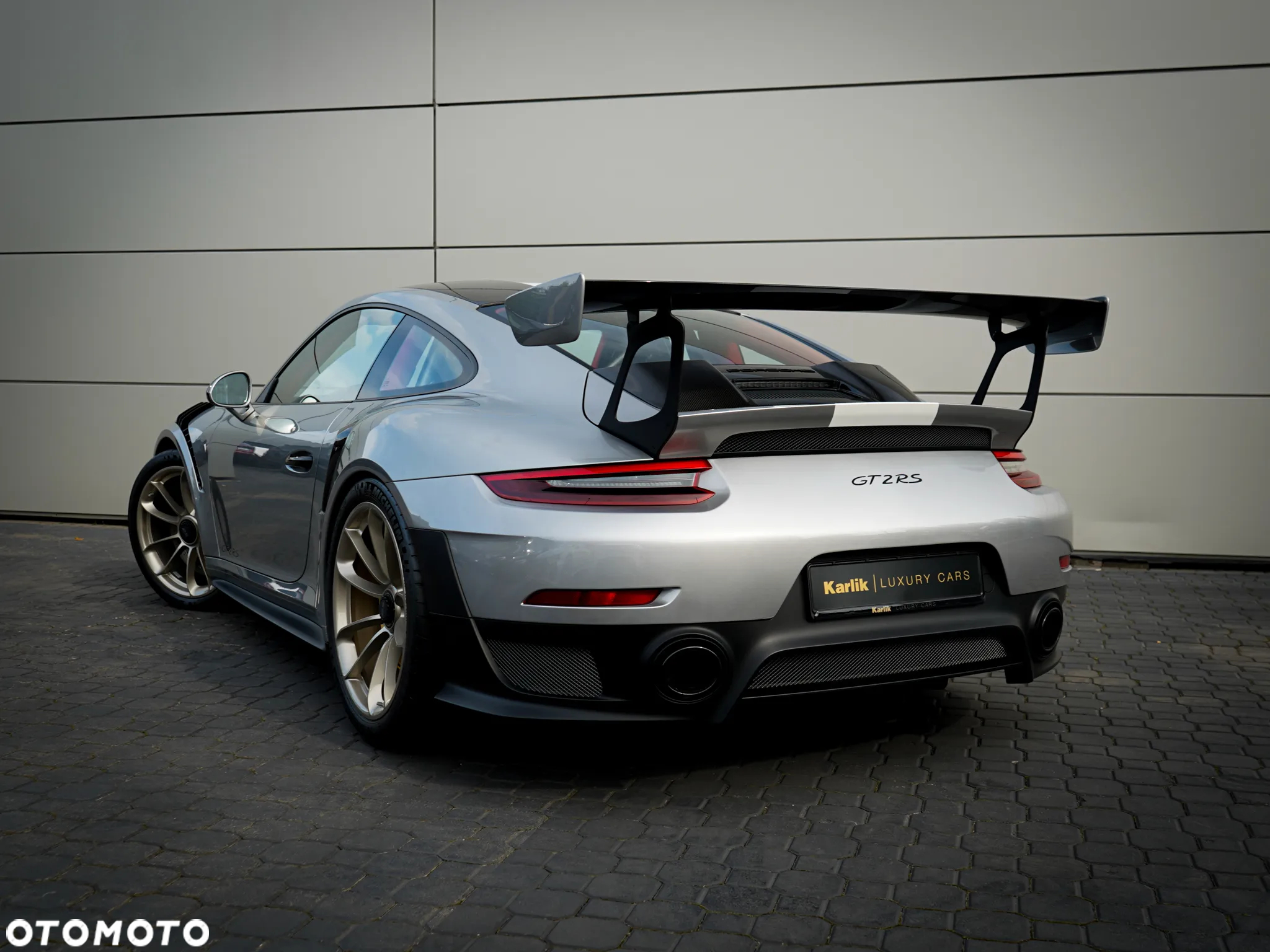 Porsche 911 GT2 RS - 2