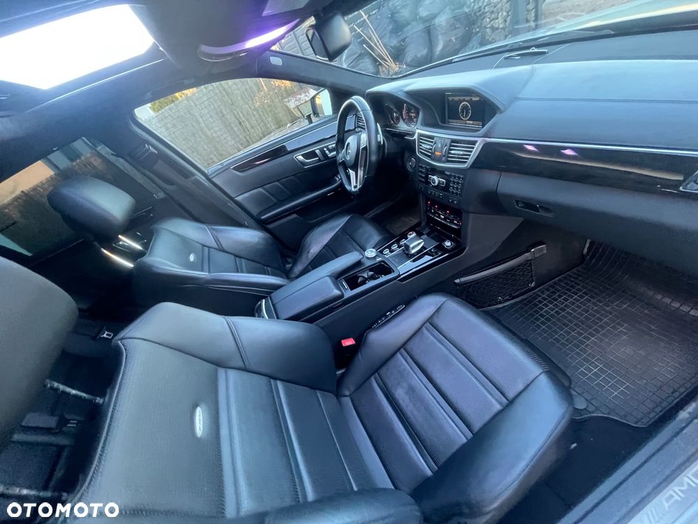 Mercedes-Benz Klasa E - 17