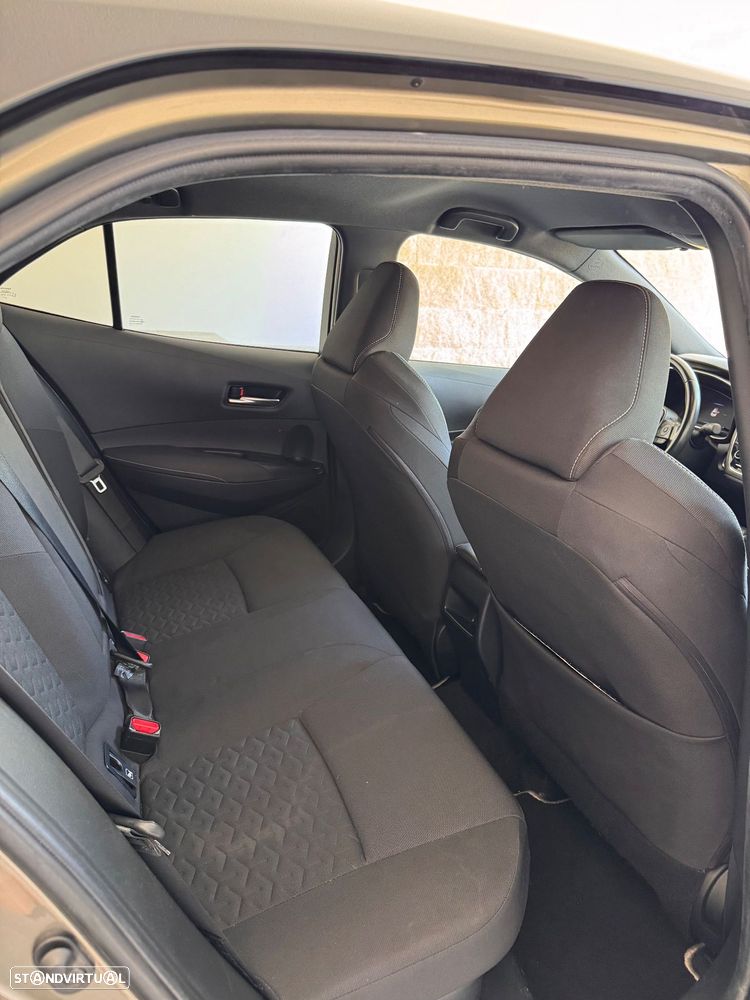 Toyota Corolla 1.8 Hybrid Square Collection - 9