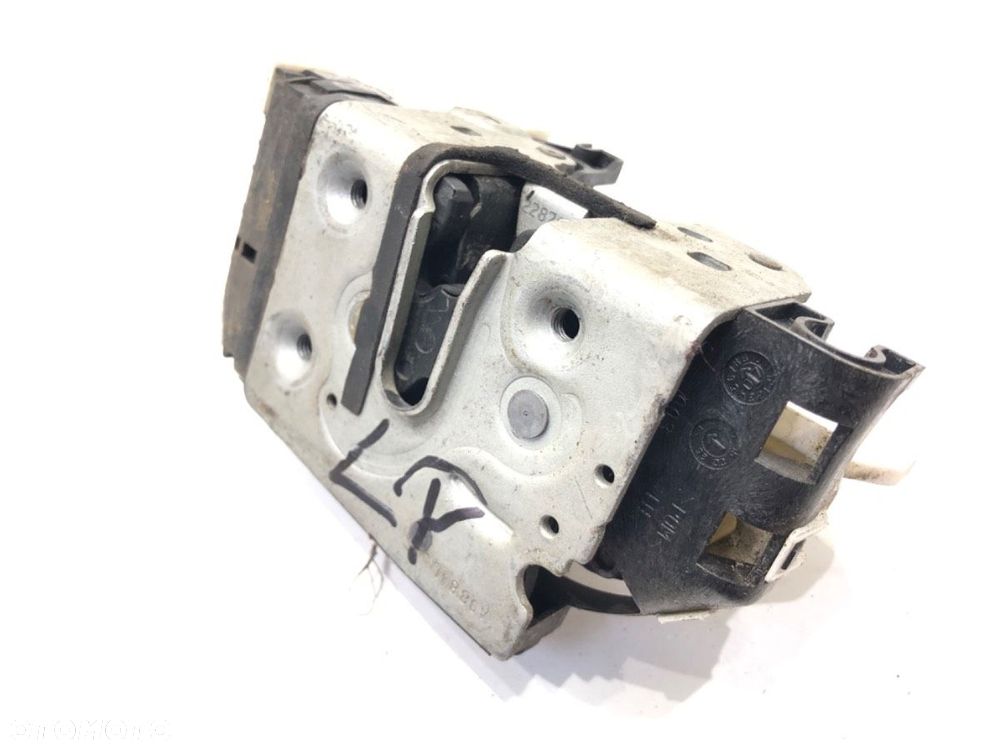ZAMEK DRZWI LEWY PRZÓD  DODGE CALIBER 2006 - 2022 2.0 CRD 103 kW [140 KM] olej napędowy 2006 - - 2