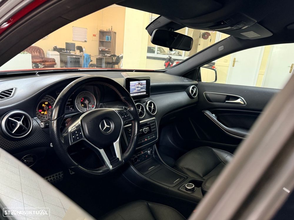 Mercedes-Benz A 180 CDI 7G-DCT AMG Line - 23