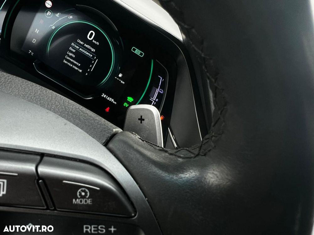 Hyundai IONIQ - 22