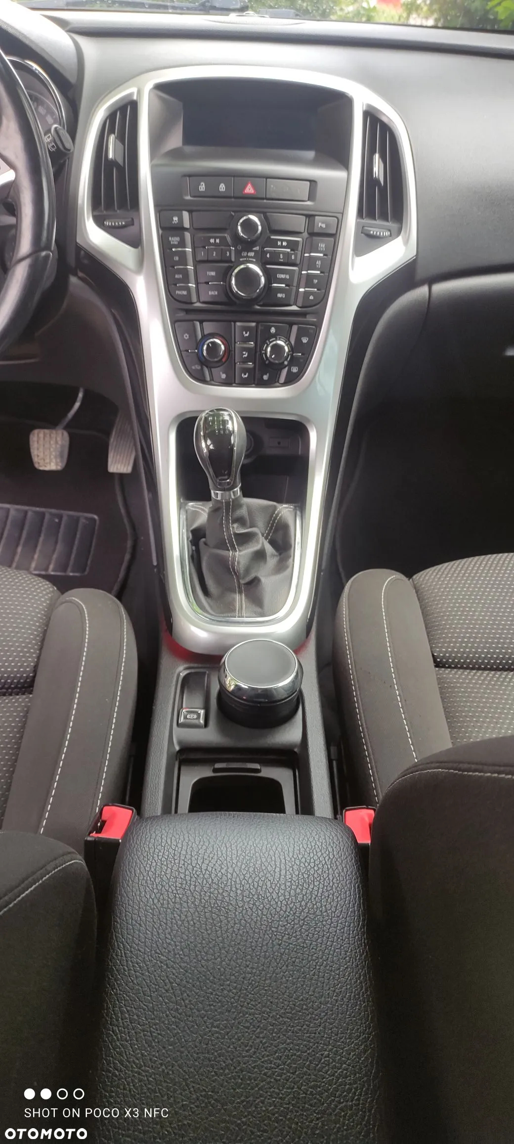Opel Astra 2.0 CDTI Exklusiv - 22