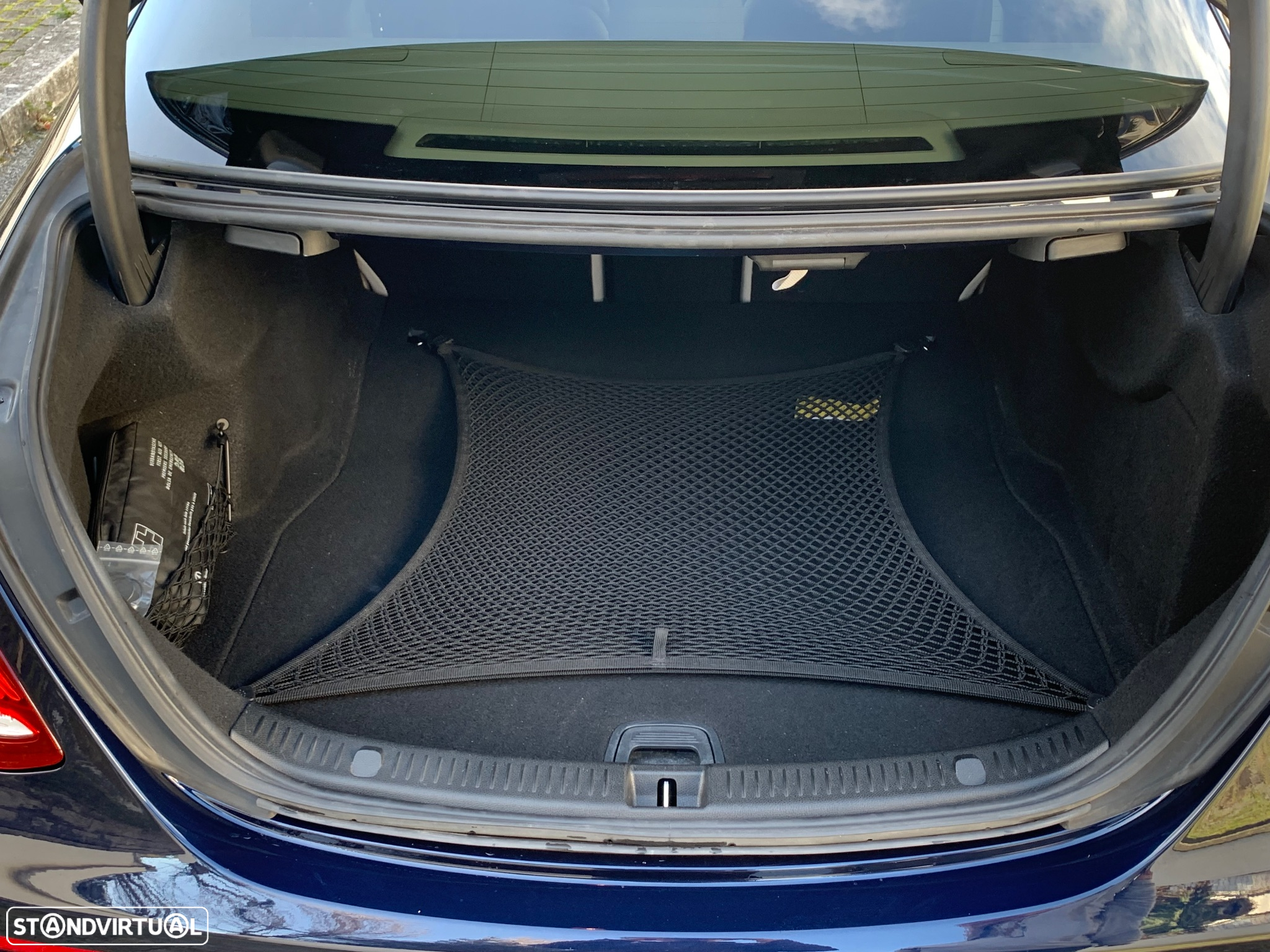Mercedes-Benz E 300 d Exclusive Line - 16