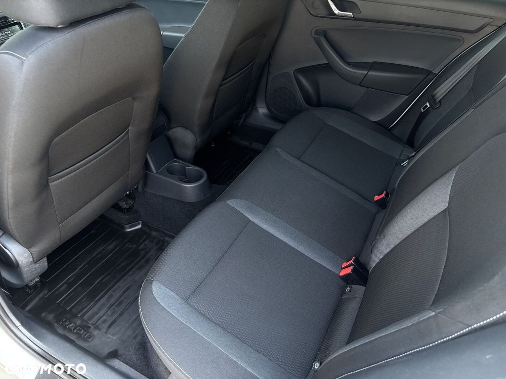 Skoda RAPID 1.2 TSI Ambition - 10