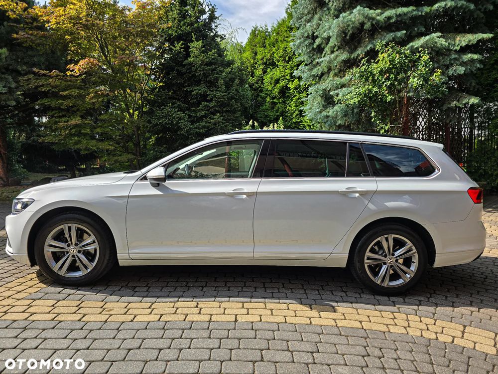 Volkswagen Passat Variant 2.0 TDI EVO Elegance DSG - 5