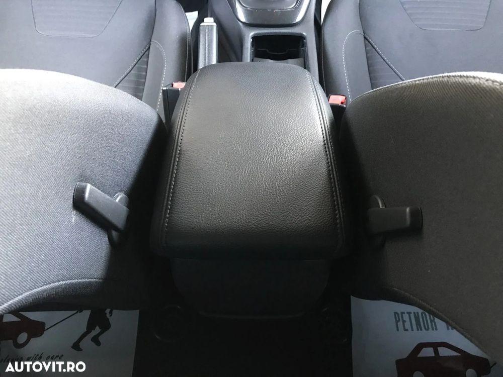 Ford Focus 2.0 TDCI Titanium - 35