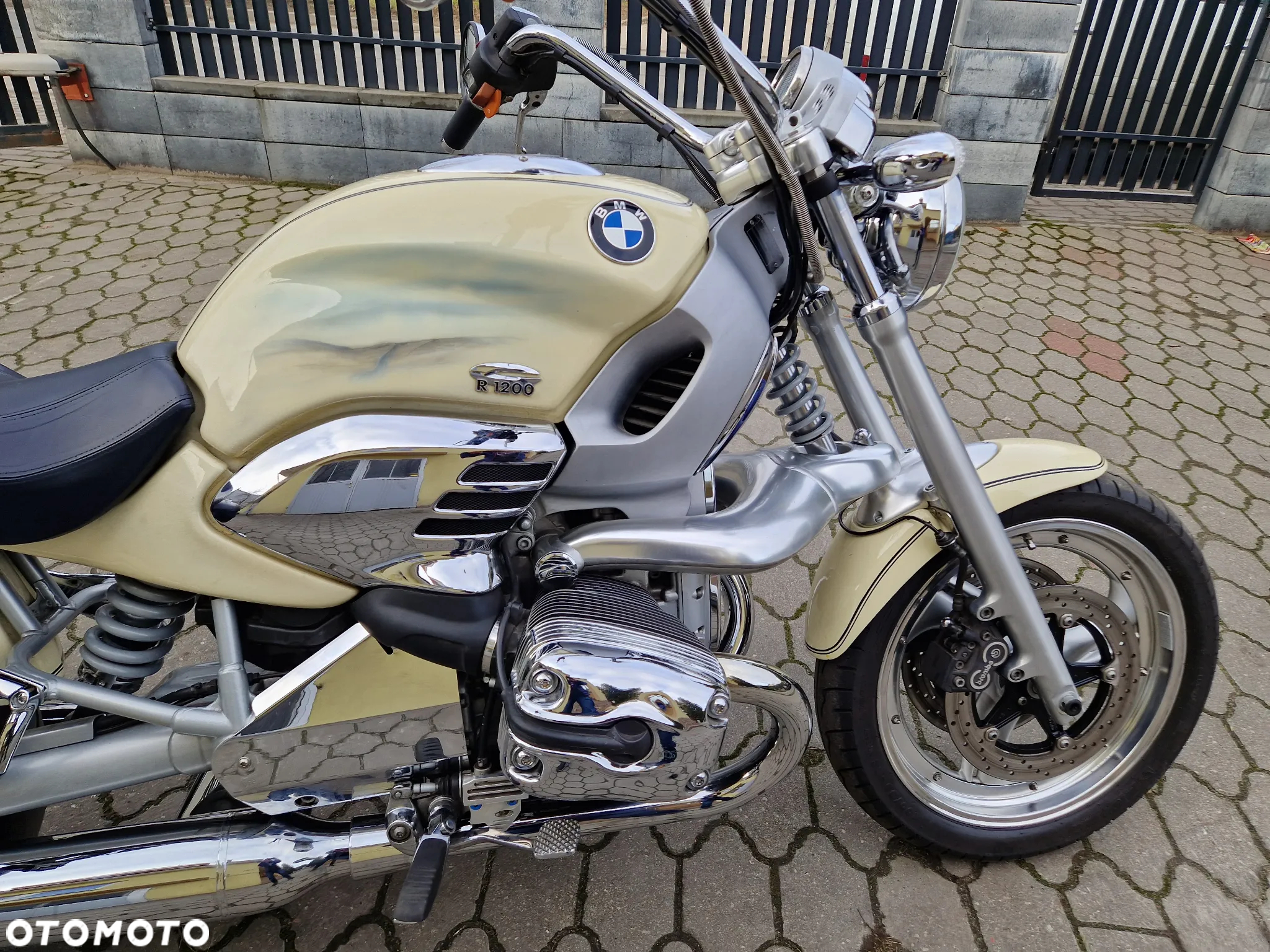 BMW R - 24