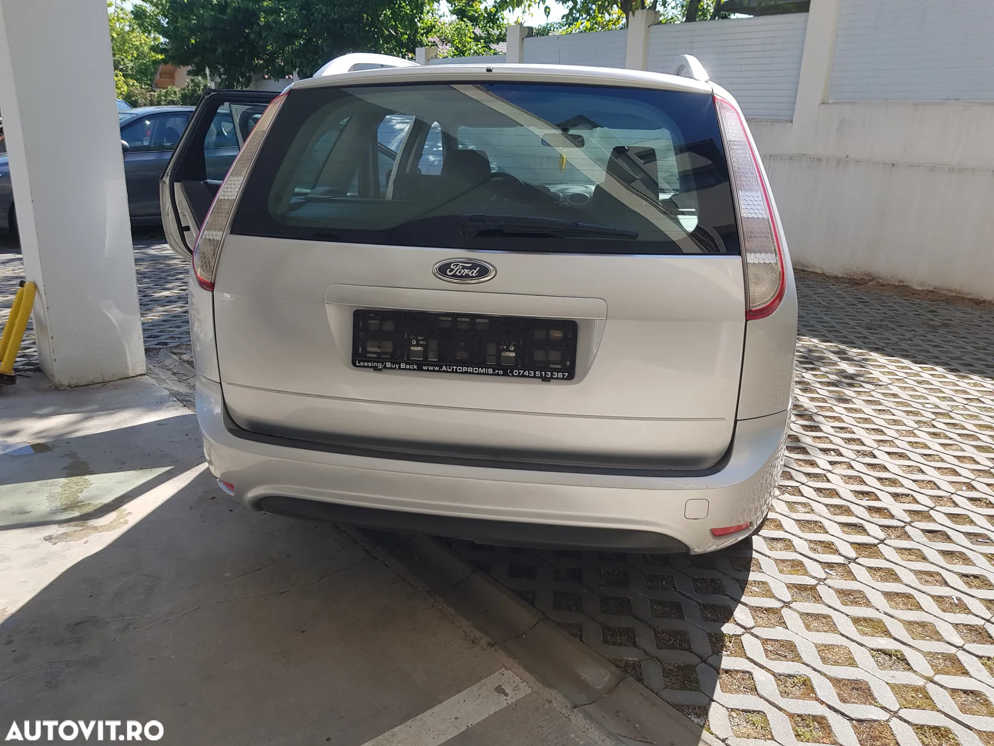 Ford Focus 1.6 TDCi DPF Style - 9