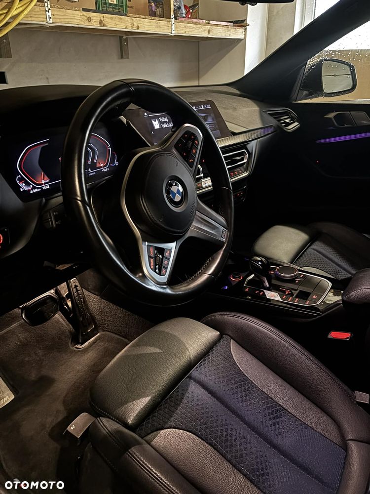 BMW Seria 2 218i - 5