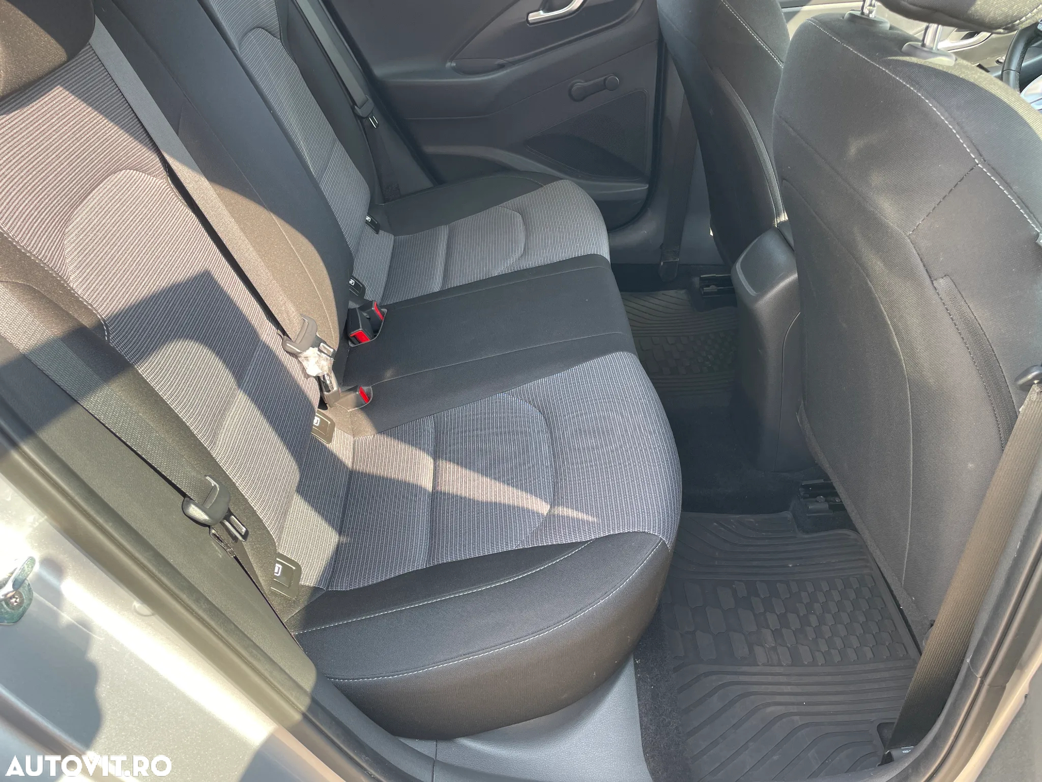 Hyundai i30 1.5 110CP 5DR M/T Comfort - 12