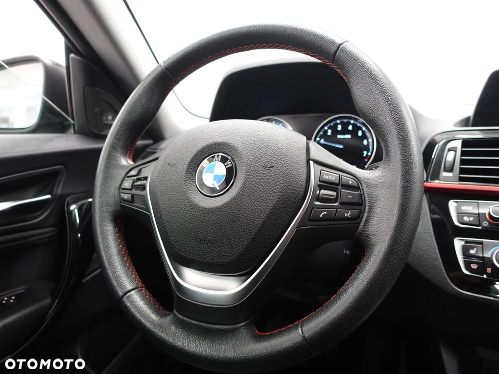 BMW Seria 2 218i Coupe Sport Line - 38