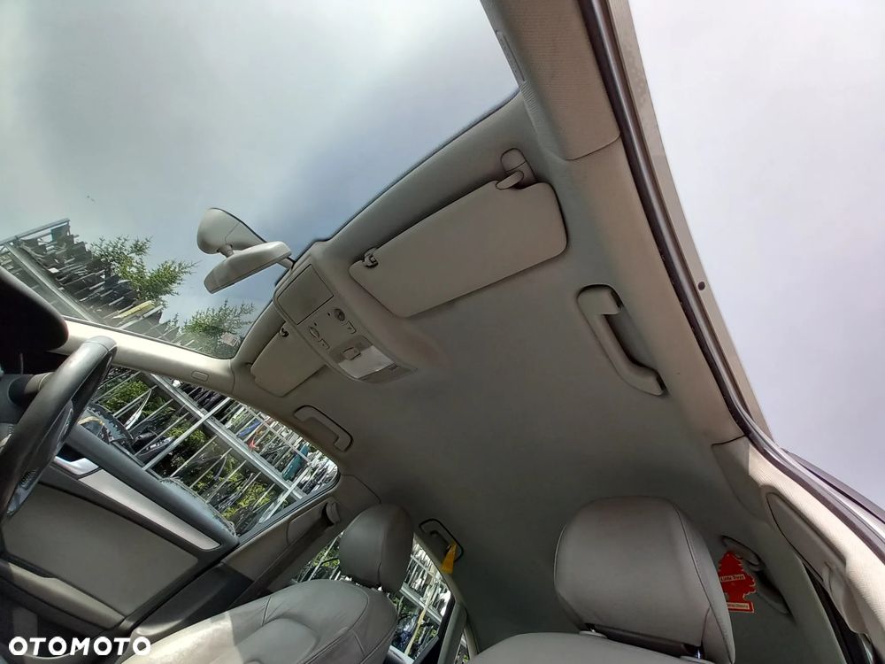 AUDI A4 B8 PODSUFITKA JASNA SEDAN - 1
