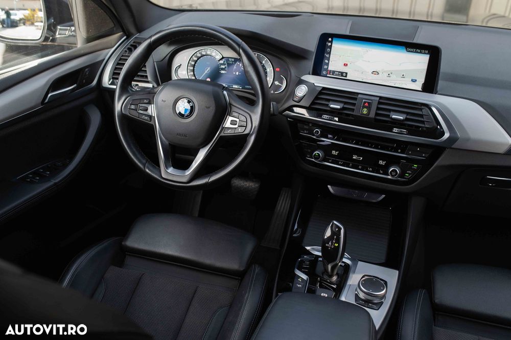 BMW X3 xDrive20i AT xLine - 7