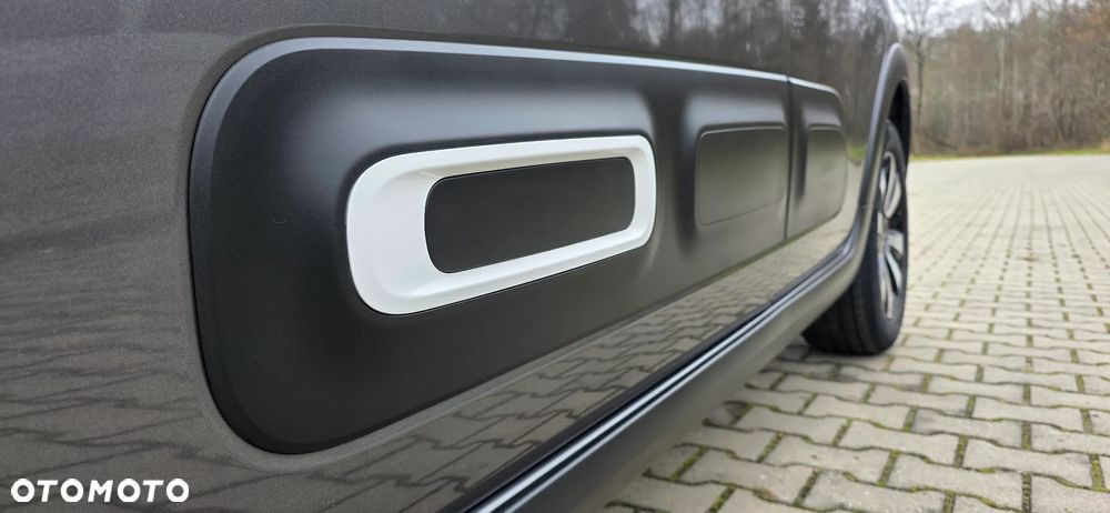 Citroën C3 1.2 PureTech Shine EAT6 - 7