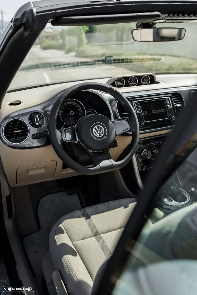 VW New Beetle Cabriolet 1.2 TSI DSG - 25