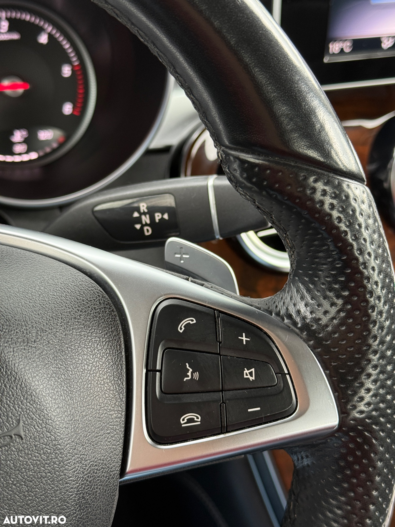 Mercedes-Benz GLC 220 d 4MATIC - 34