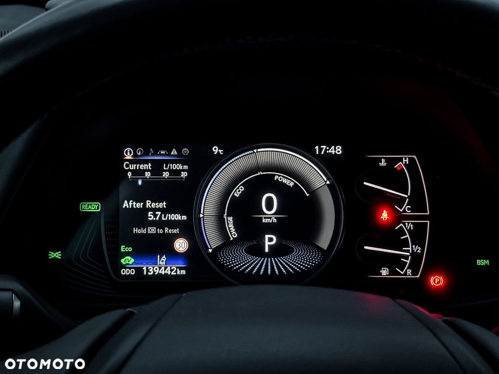 Lexus UX 250h Executive Line - 25