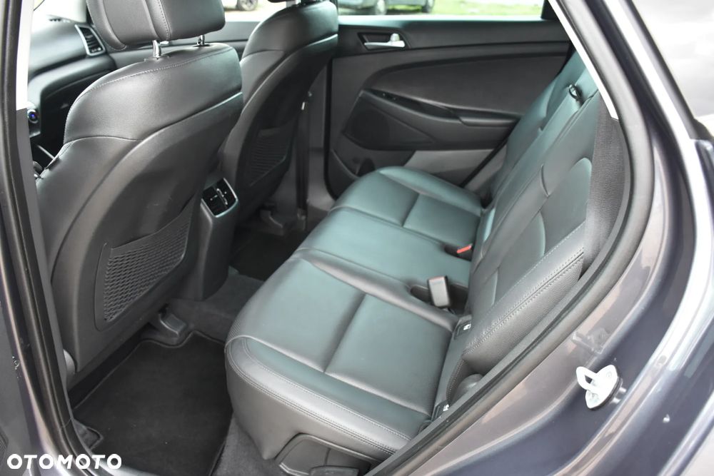 Hyundai Tucson 2.0 CRDI 4WD Automatik Premium - 15