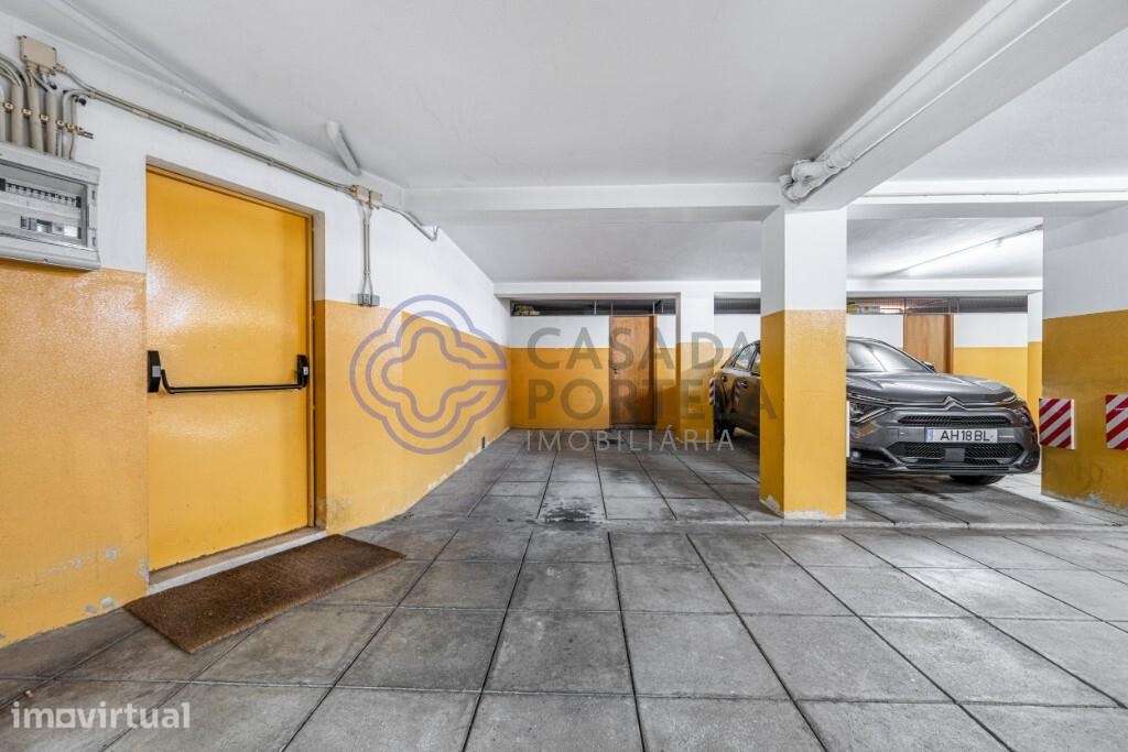 Arrendamento de apartamento T2 c/ garagem, junto ao metro da Senhora d - Grande imagem: 4/17