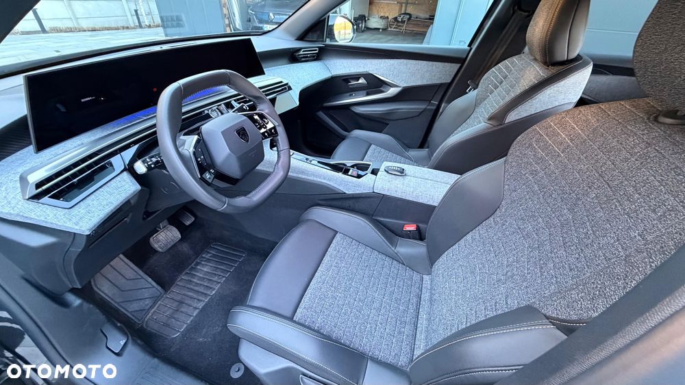 Peugeot 3008 1.2 PureTech mHEV Allure Pack S&S e-DCS6 - 17