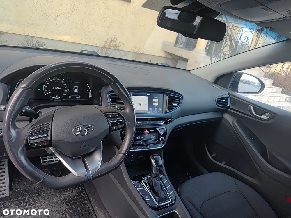 Hyundai IONIQ Hybrid Business - 8