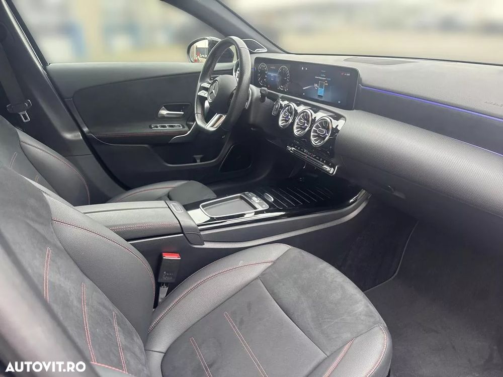 Mercedes-Benz A 250 e Sedan Aut. - 13