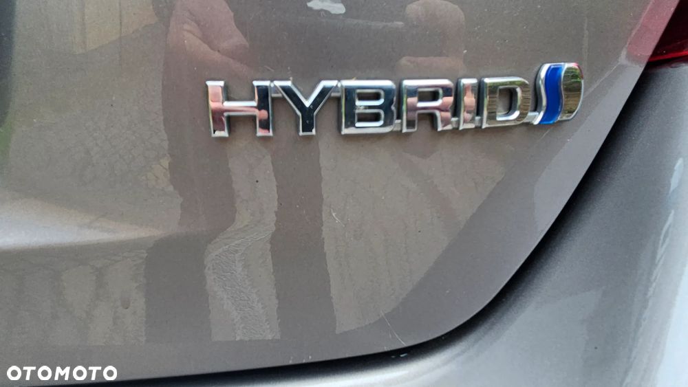 Toyota Yaris Hybrid 100 Dynamic - 26