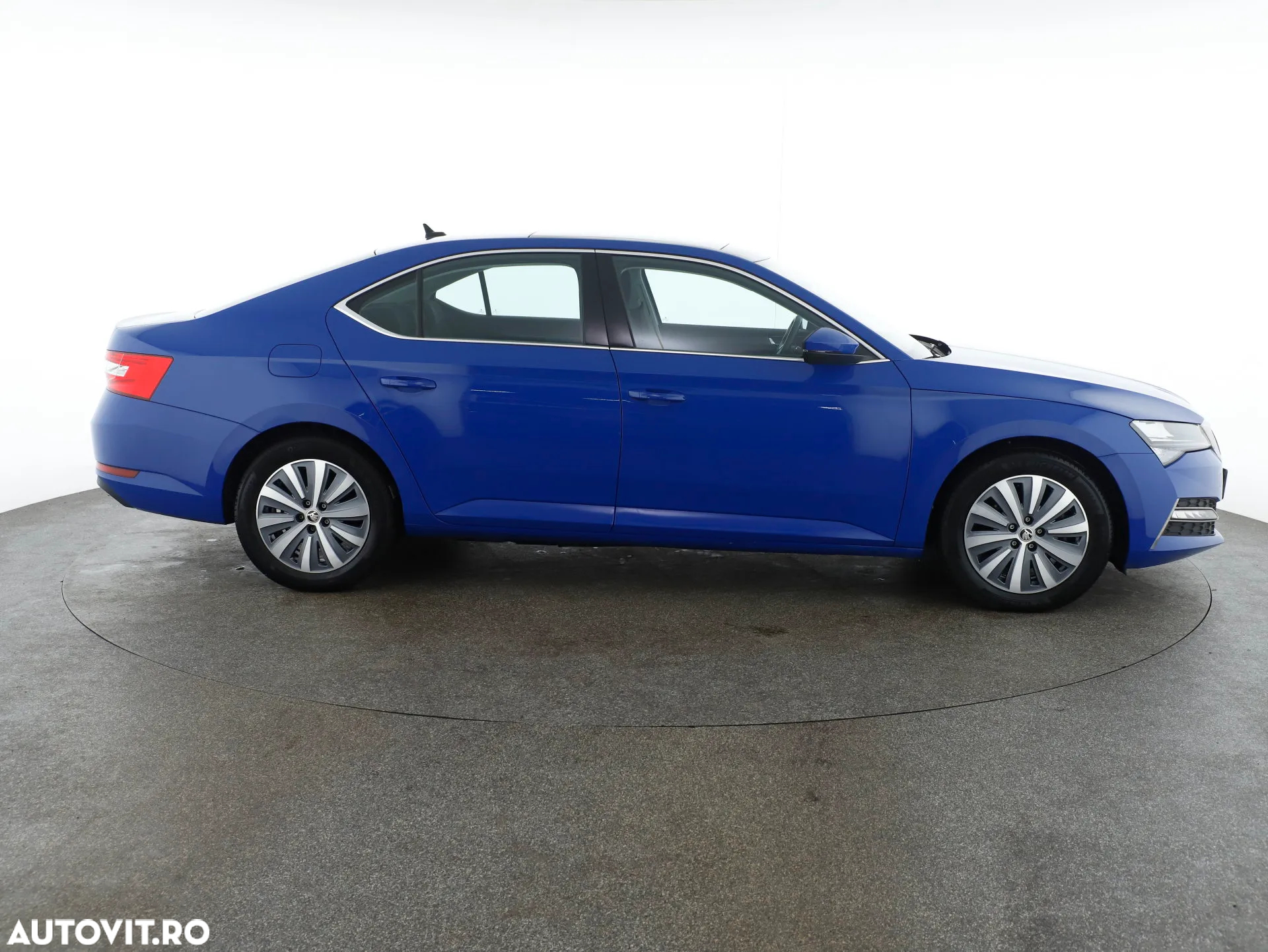 Skoda Superb 1.4 TSI iV DSG Ambition - 6