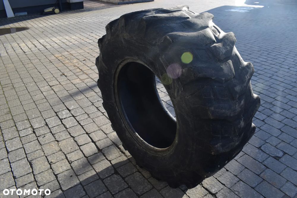 Opona/ opony 17.5 R24 - 13