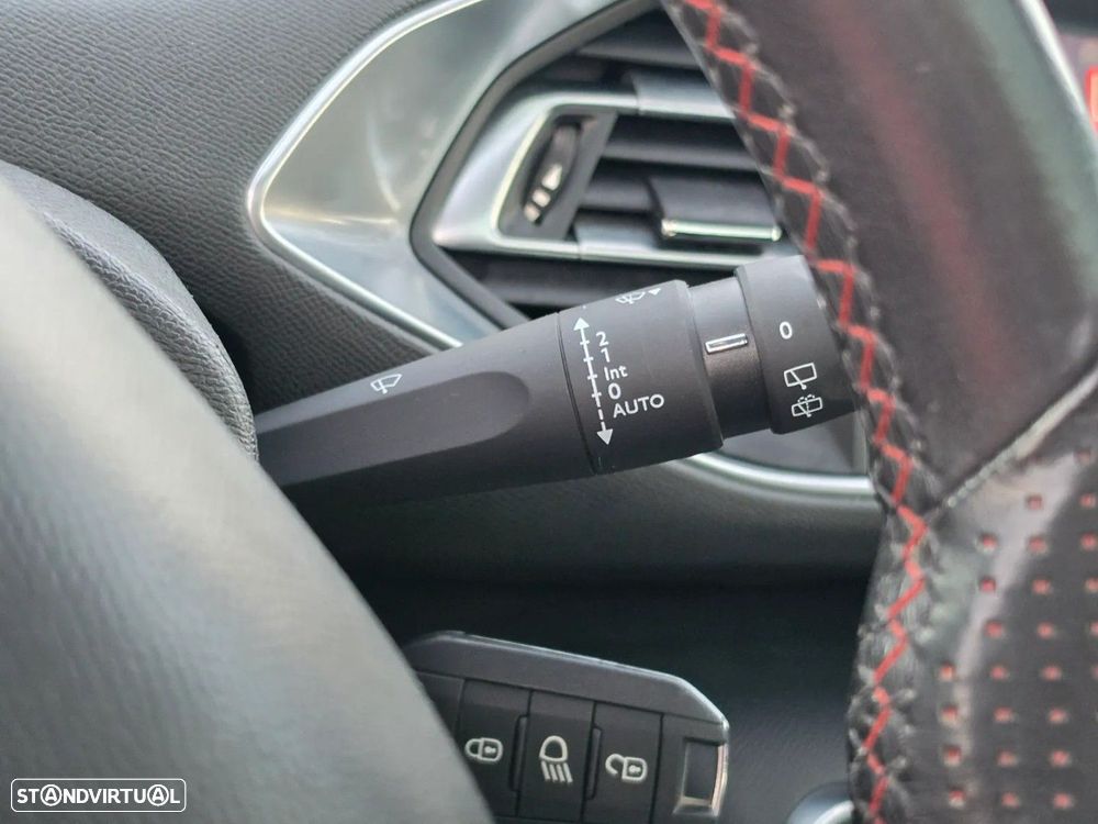 Peugeot 308 1.2 PureTech GT Line - 13