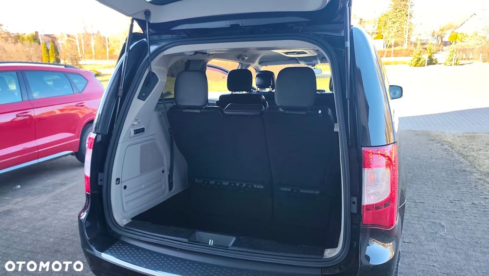 Lancia Voyager 2.8 Multijet 16v Platinum - 22