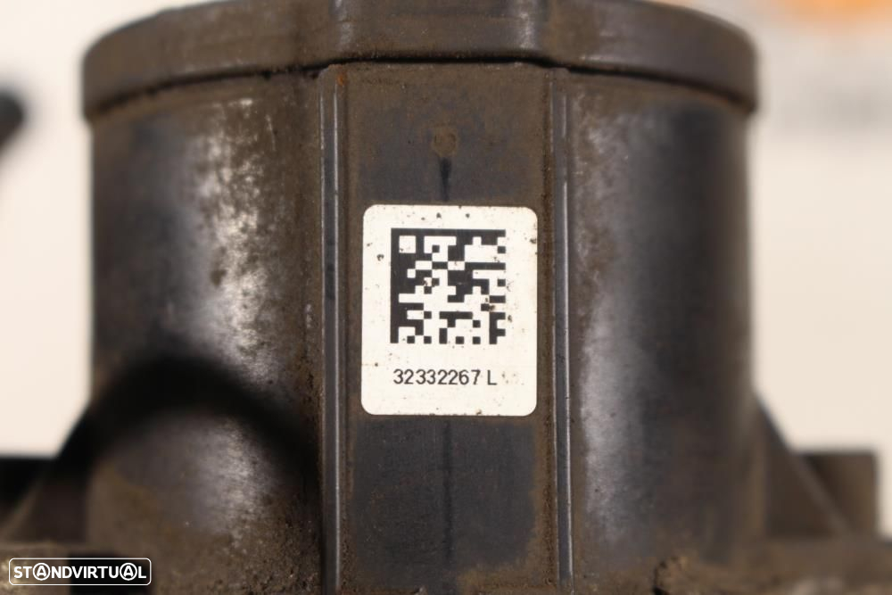 Pinça Volkswagen Passat (3C2)  32332267L / 32332267 L / Pinça Traseira - 8