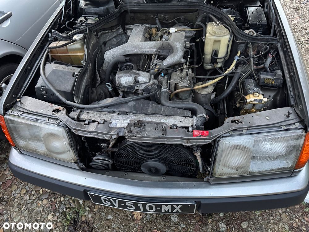 Mercedes-Benz W124 (1984-1993) - 21