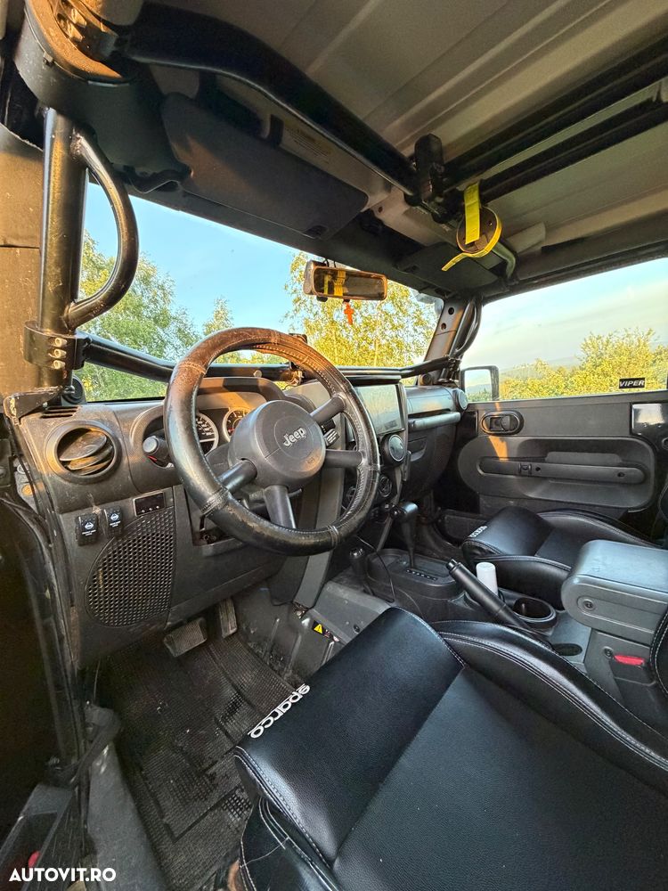 Jeep Wrangler - 9