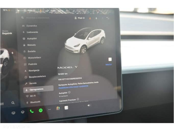 Tesla Y Long Range RWD - 10