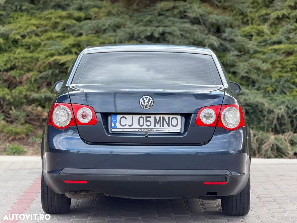 Volkswagen Jetta 1.9 TDI DPF United - 5