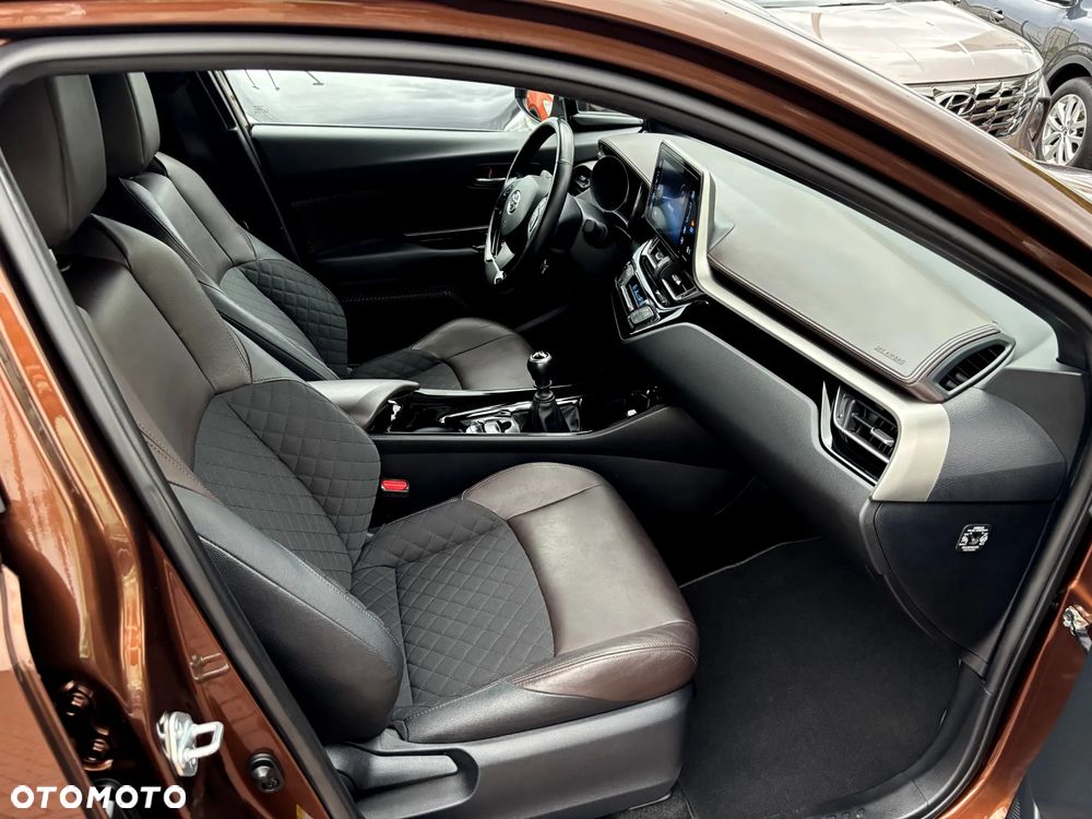 Toyota C-HR 1.2 Turbo Lounge - 13
