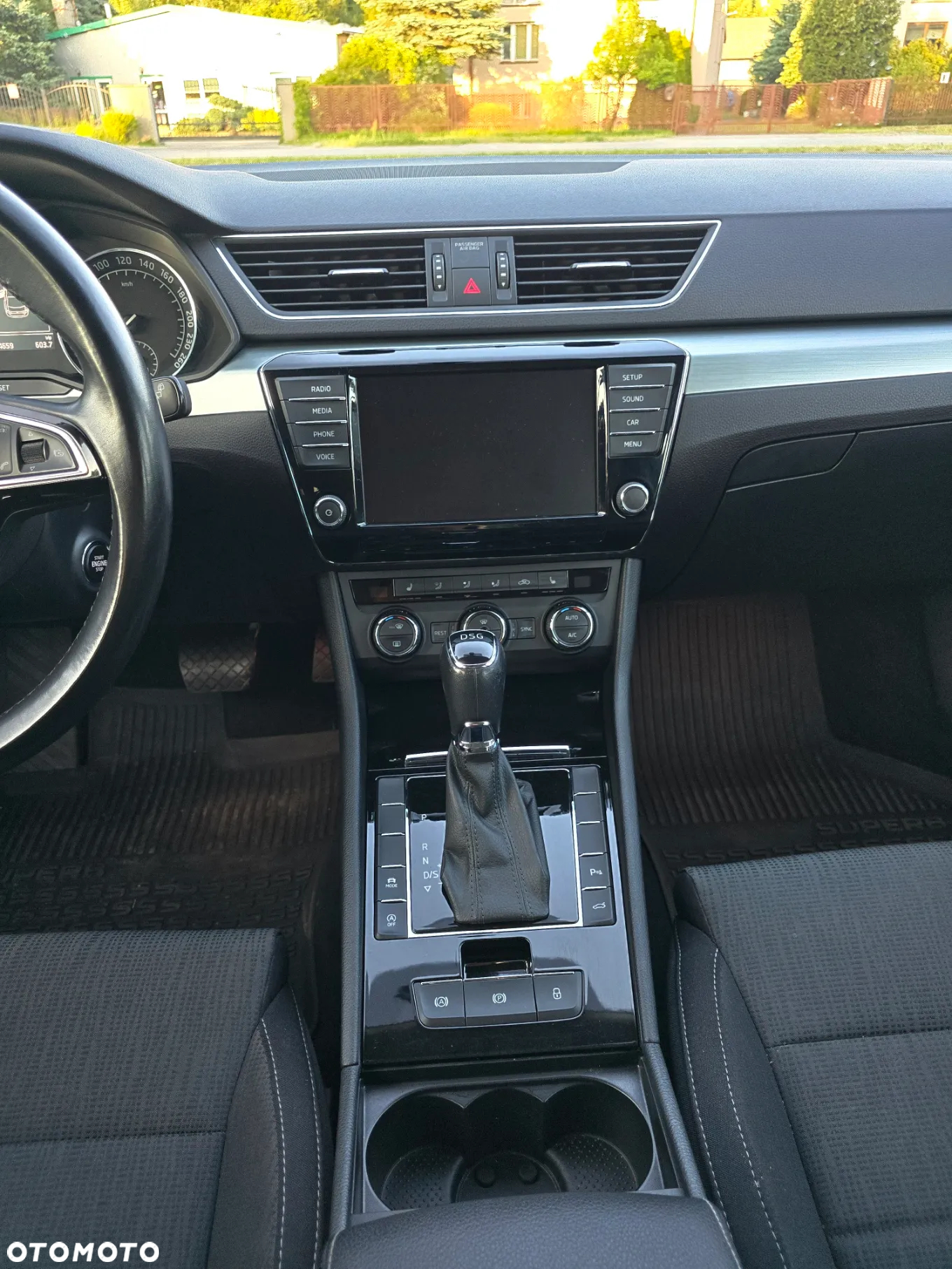 Skoda Superb 2.0 TDI Style DSG - 23