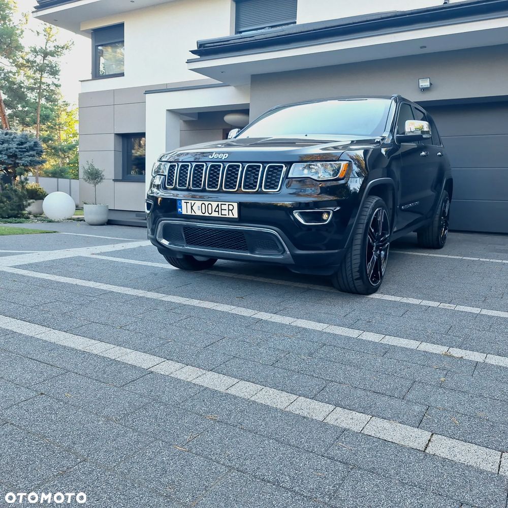 Jeep Grand Cherokee - 21