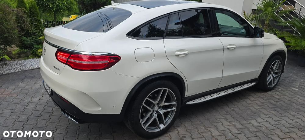 Mercedes-Benz GLE - 19