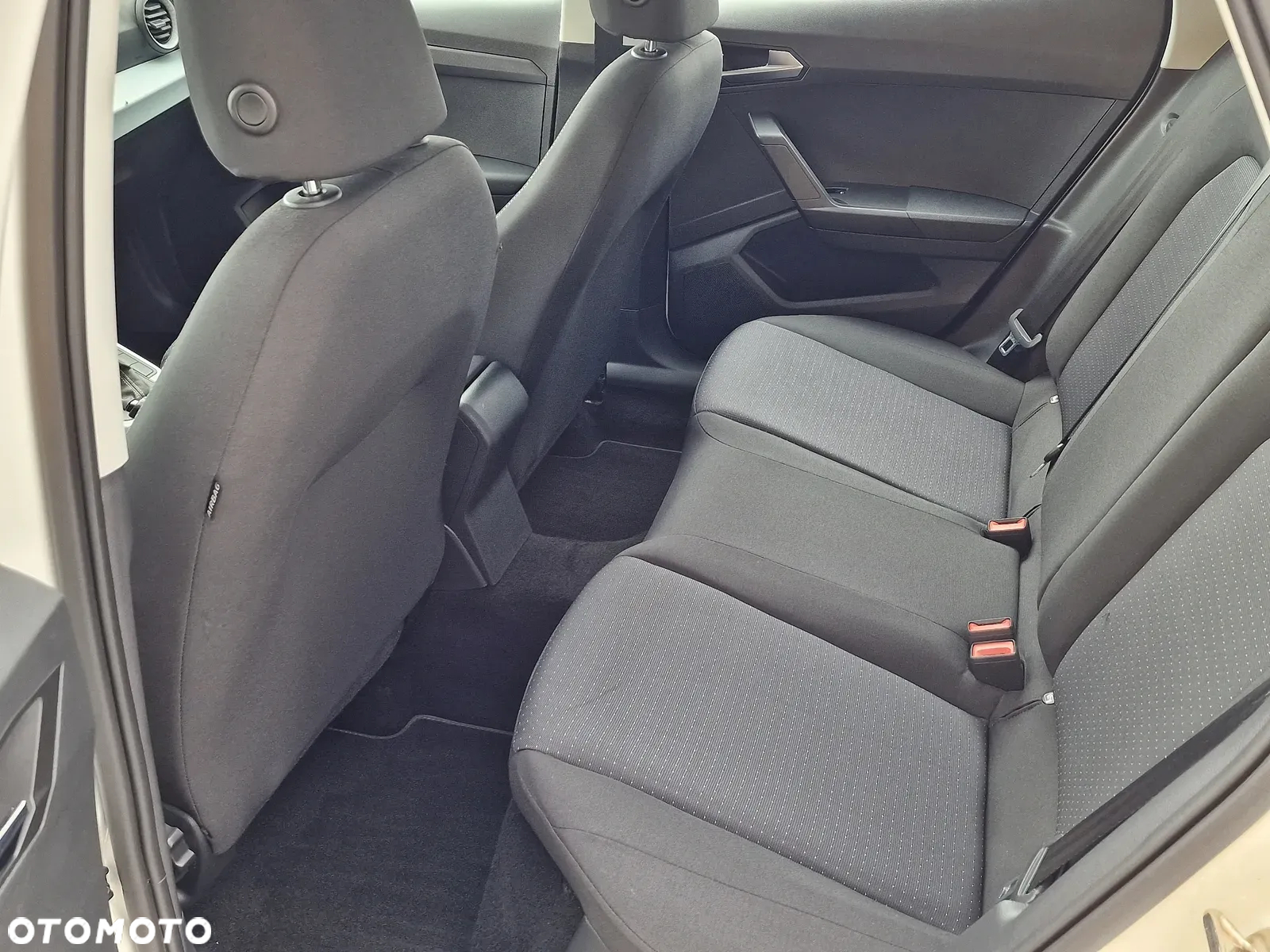 Seat Arona 1.0 TSI Full LED S&S DSG - 9