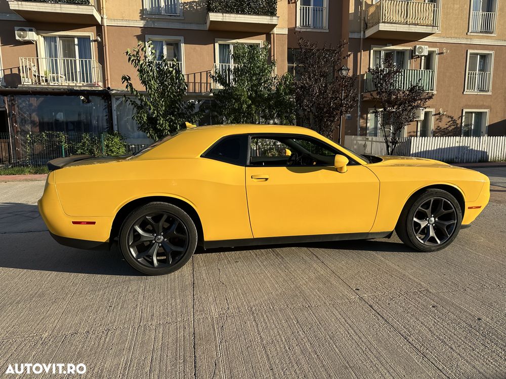 Dodge Challenger - 3
