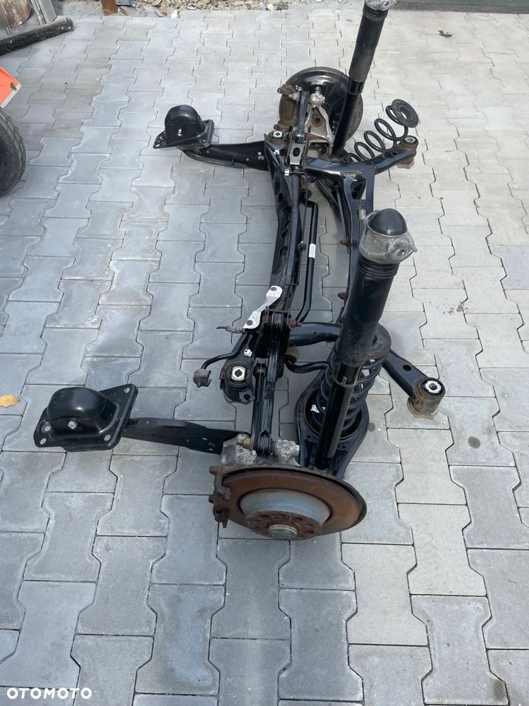 PASSAT B8 belka zawieszenie tył kompletne przód napęd - 2