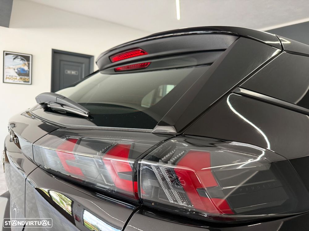 Peugeot 2008 1.2 PureTech Active - 36