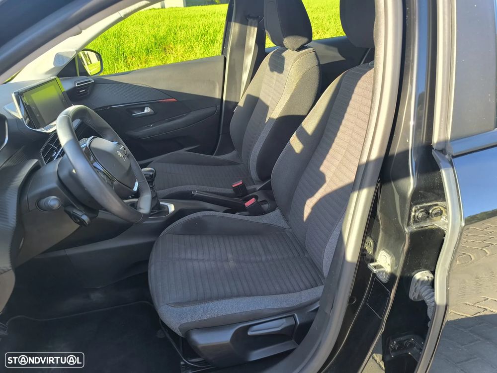 Peugeot 208 PureTech 100 Style - 10