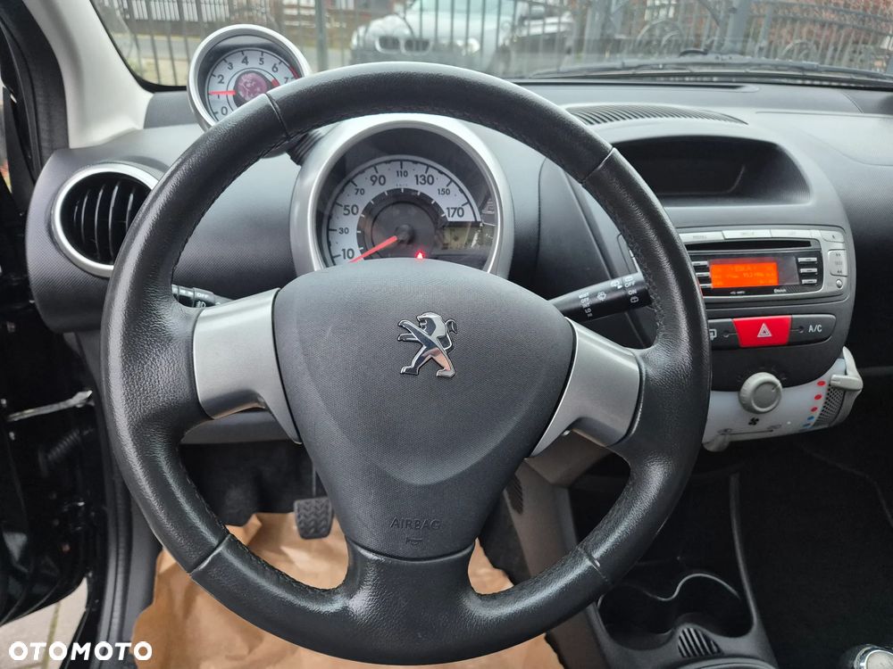 Peugeot 107 70 Urban Move - 23