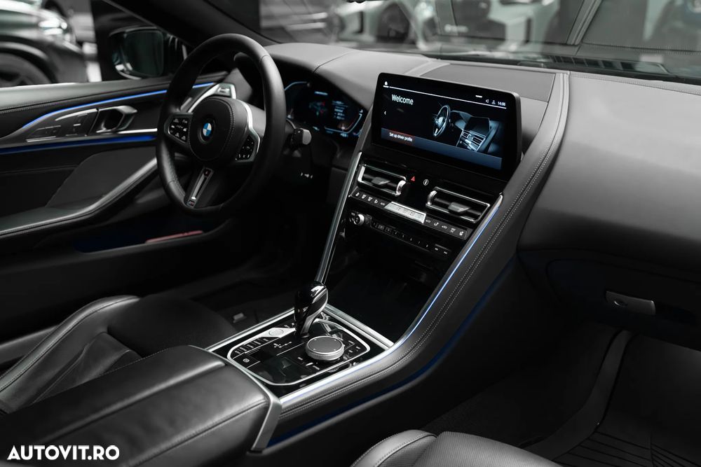 BMW M8 M850i xDrive AT - 30