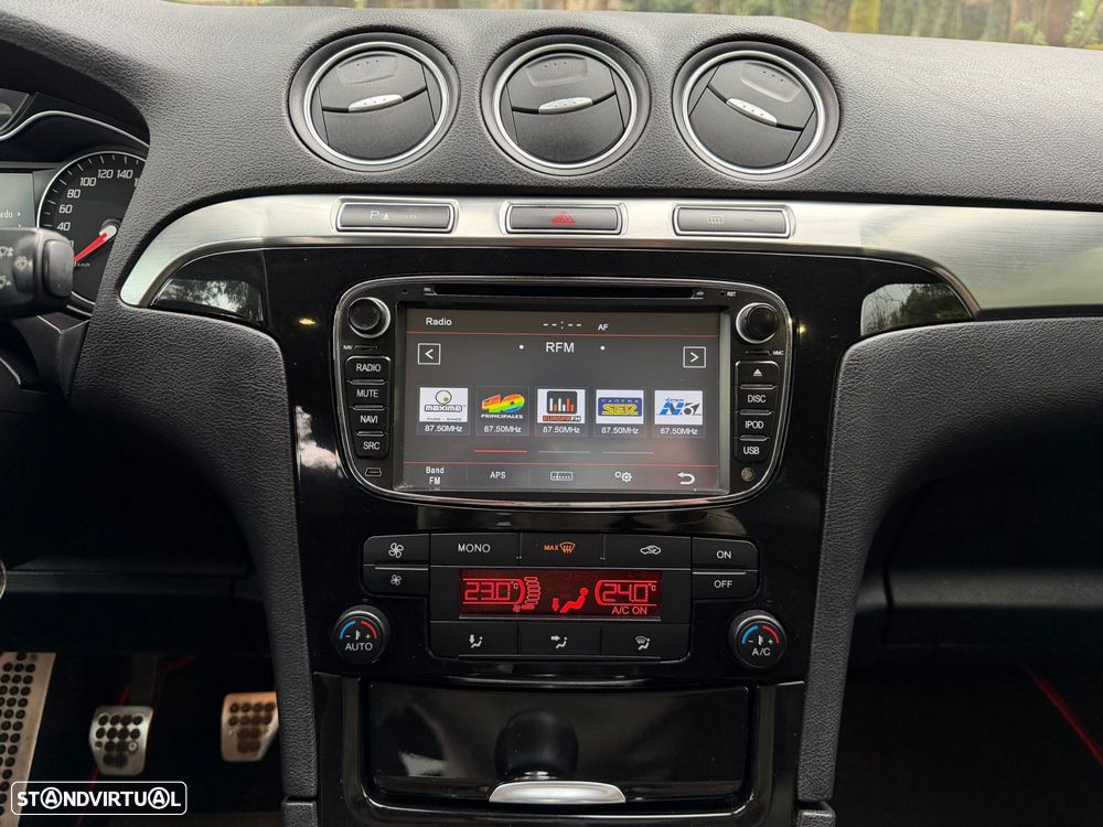 Ford S-Max 2.0 TDCi Titanium 7L - 31